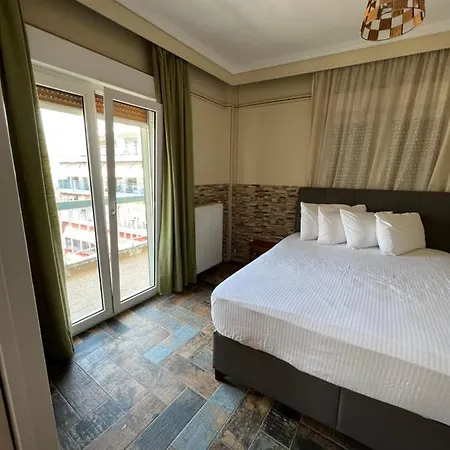Jacuzzi Suites Thessaloniki Exterior photo