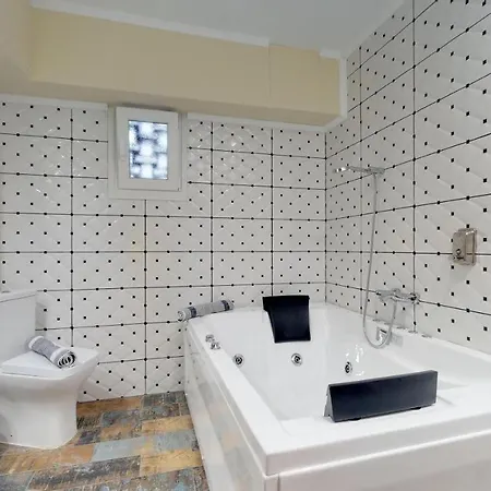Jacuzzi Suites Thessaloniki Exterior photo