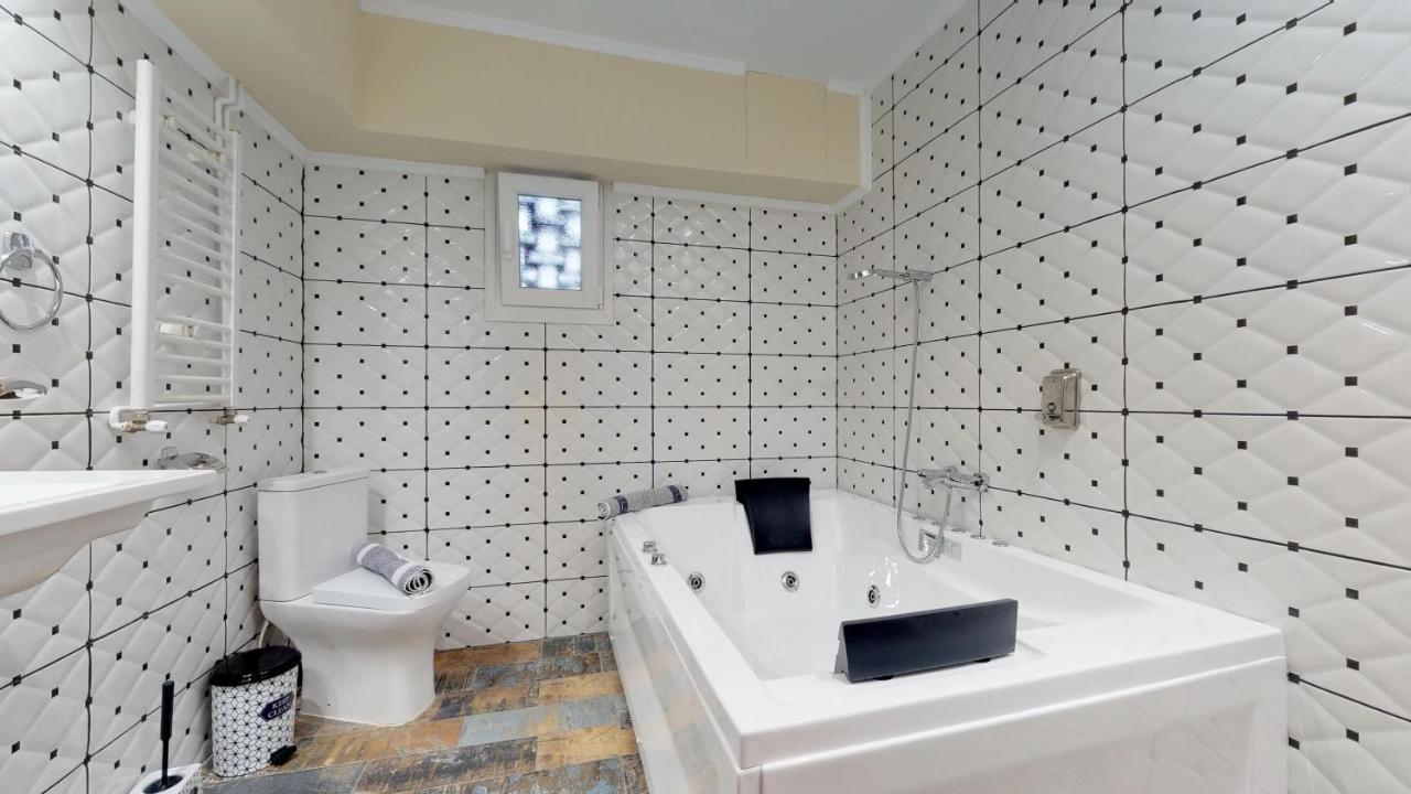 Jacuzzi 公寓 塞萨洛尼基